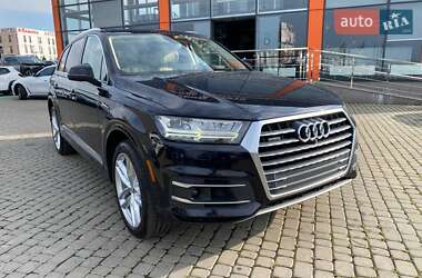 Audi Q7  2016