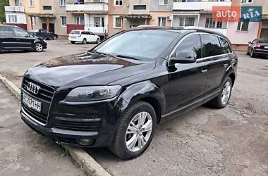 Audi Q7  2010