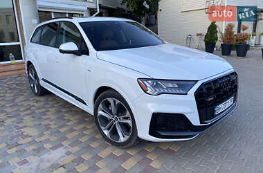 Audi Q7  2020