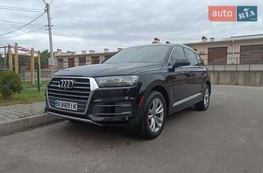 Audi Q7  2016