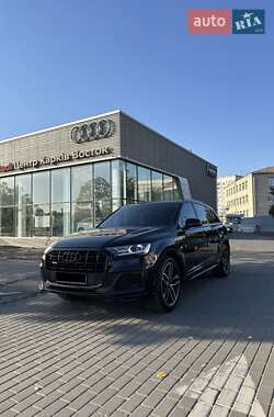 Audi Q7  2020