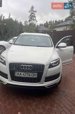 Audi Q7  2013