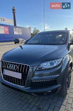 Audi Q7  2010