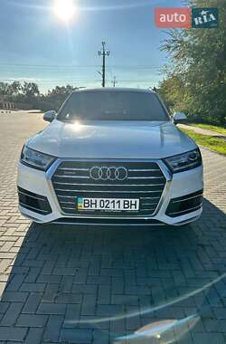 Audi Q7 2016