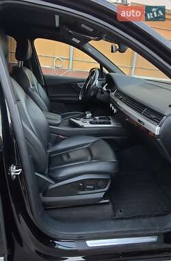 Audi Q7  2017