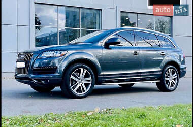 Audi Q7  2015