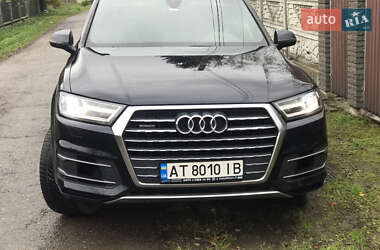 Audi Q7  2016