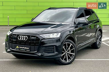 Audi Q7  2022