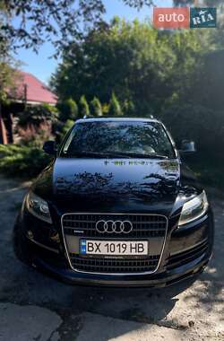 Audi Q7  2006