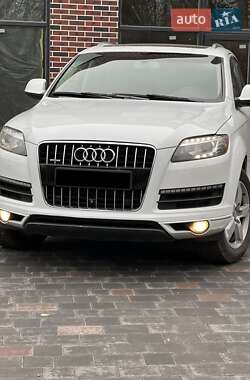 Audi Q7  2012