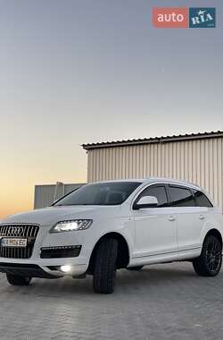 Audi Q7  2013