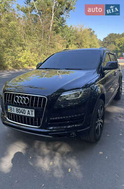 Audi Q7  2011