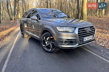 Audi Q7  2017