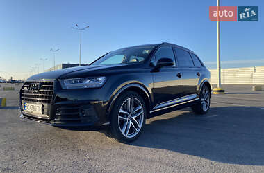 Audi Q7  2017