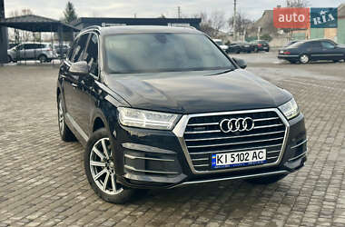Audi Q7  2017