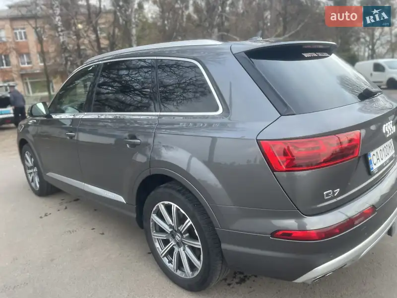 Audi Q7