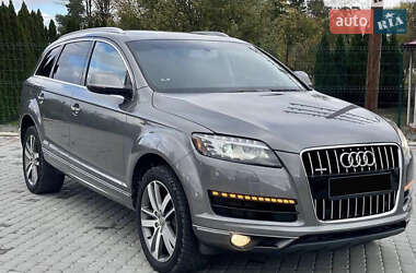 Audi Q7  2011