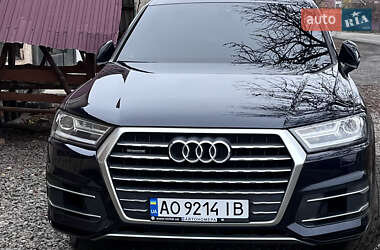 Audi Q7  2016