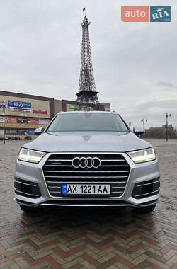 Audi Q7  2018