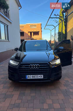 Audi Q7  2017