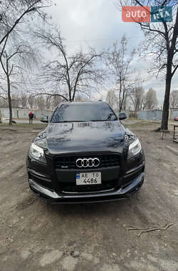 Audi Q7  2014