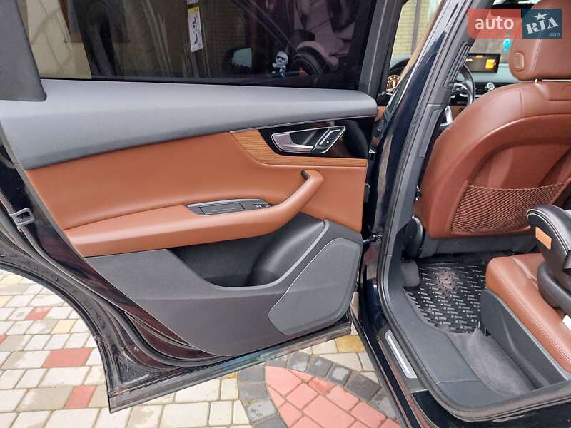 Позашляховик / Кросовер Audi Q7 2016 в Луцьку фото 18 Позашляховик / Кросовер Audi Q7 2016 в Луцьку