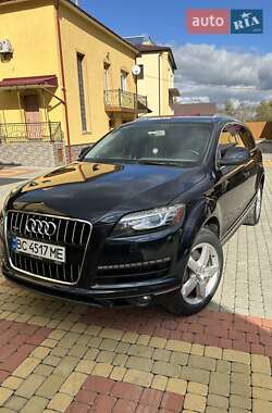 Audi Q7  2012