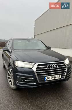 Audi Q7  2017