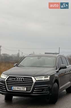 Audi Q7  2017