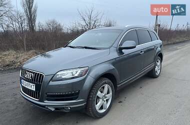 Audi Q7  2012