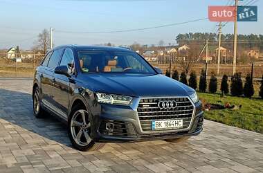 Audi Q7  2017