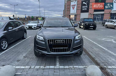 Audi Q7  2015
