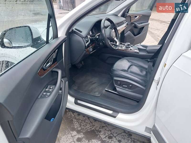 Внедорожник / Кроссовер Audi Q7 2018 в Бучаче