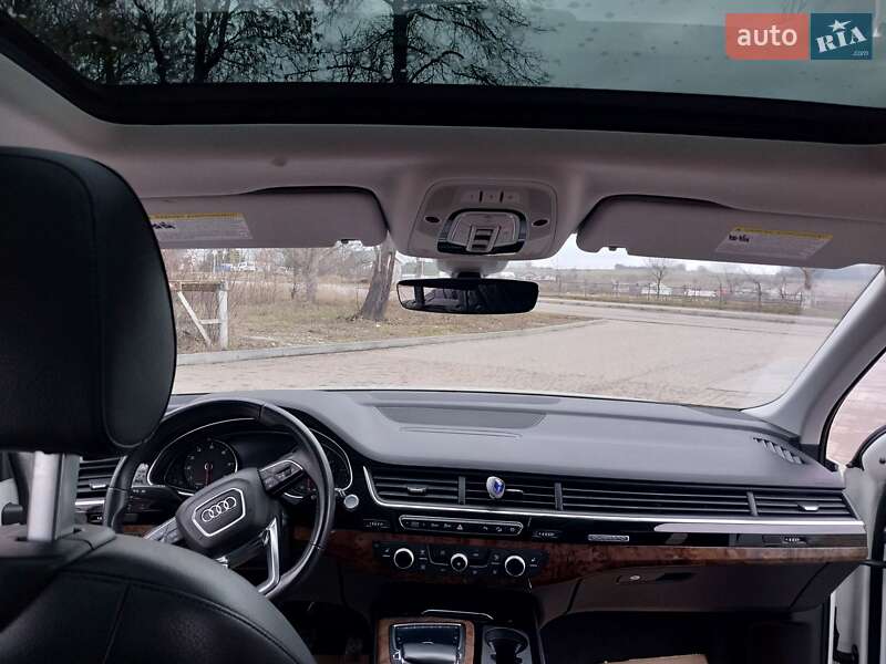 Внедорожник / Кроссовер Audi Q7 2018 в Бучаче