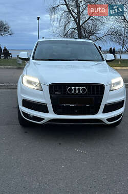 Audi Q7 2014