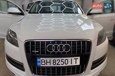Audi Q7  2014