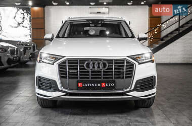 Audi Q7  2022