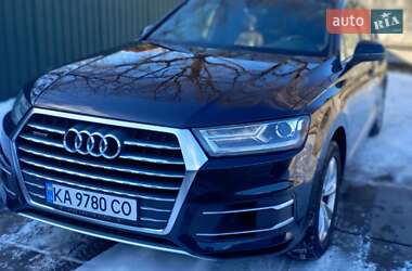 Audi Q7  2016