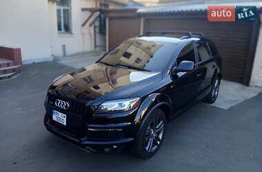 Audi Q7  2013