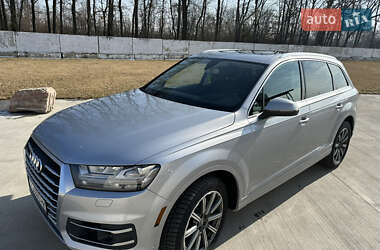 Audi Q7  2015