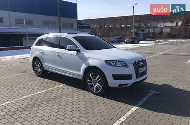 Audi Q7  2015