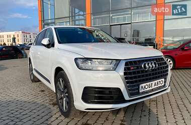 Audi Q7  2016