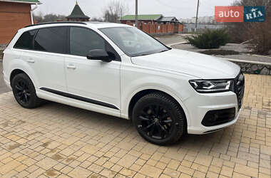 Audi Q7  2016