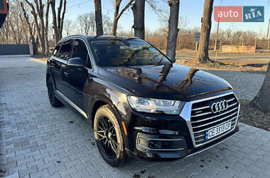 Audi Q7  2015