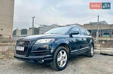 Audi Q7  2012