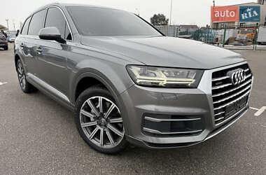 Audi Q7  2016