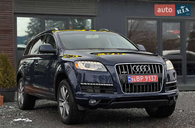 Audi Q7  2012