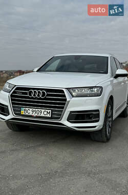 Внедорожник / Кроссовер Audi Q7 2019 в Трускавце