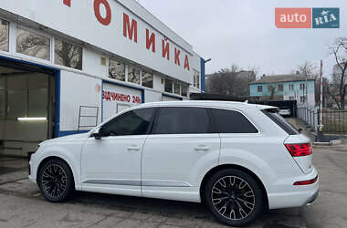 Audi Q7  2015