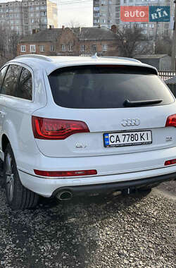 Audi Q7  2012